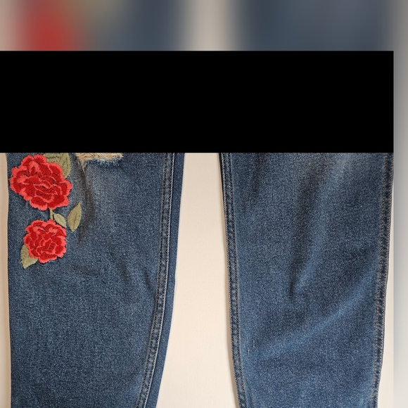 Hollister Vintage High Rise Jeans‎ Womens Size 5R Distressed Blue Rose - Picture 2 of 8